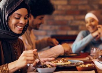 Strategi Efektif Mengatasi Lapar dan Dahaga saat Puasa #RamadanBugar. Sumber BBC.