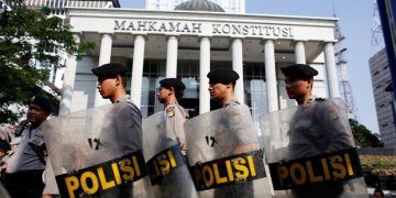 Lebih dari 7 Ribu Personel Polda Metro Siaga di MK, Antisipasi Putusan Sengketa Pilpres 2024. Sumber Tempo.