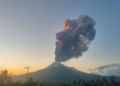 Erupsi Gunung Lewotobi Ganggu Penerbangan Australia ke Bali
