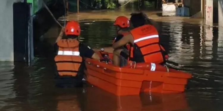 Kali Ciliwung Meluap, 28 RT di Jakarta Terendam Banjir