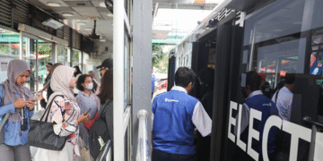 Kakek Sebut Penumpang Teroris di TransJakarta, Polisi Telusuri Identitasnya