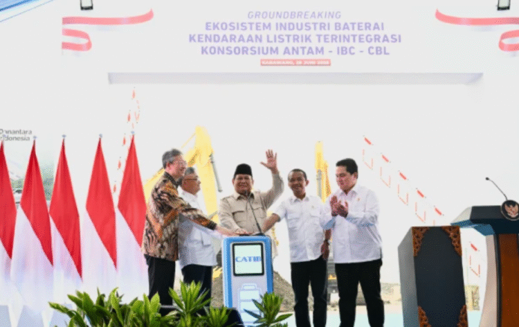 Prabowo Resmikan Groundbreaking Proyek Baterai EV Terbesar se-Asia di Karawang
