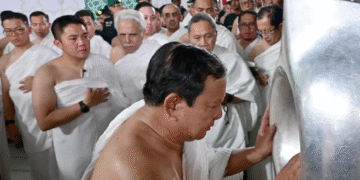 Presiden Prabowo Tunaikan Ibadah Umrah di Tengah Agenda Kenegaraan di Arab Saudi