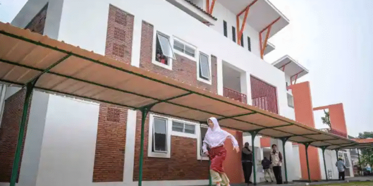 Sekolah Rakyat Mulai Beroperasi, Ini Bedanya dengan Sekolah Umum