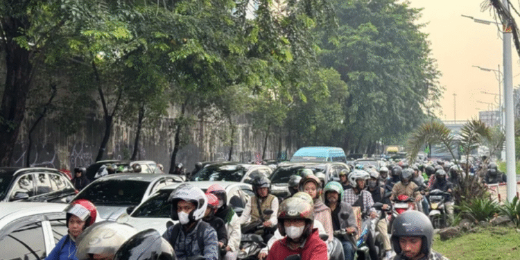 Pemprov DKI Siapkan Penambahan Armada TransJakarta di TB Simatupang untuk Atasi Kemacetan