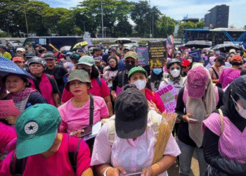 Aliansi Perempuan Indonesia Gelar Aksi Damai di Depan DPR, Sampaikan Enam Tuntutan