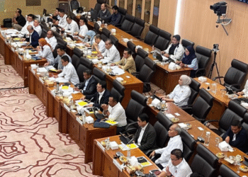 Bahlil Lahadalia Tegur Keras Dirjen Gakkum ESDM Soal Penindakan Tambang Ilegal di DPR