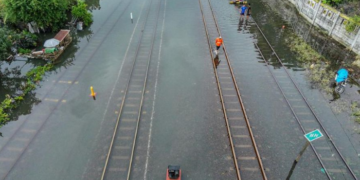 KAI Batalkan 38 Perjalanan Kereta Akibat Banjir di Sejumlah Lintasan