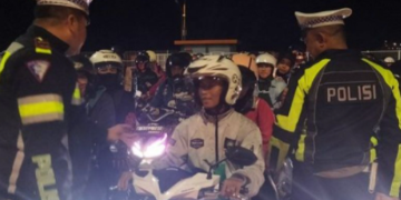 Menjaga Jalan, Menjaga Kehidupan, Dedikasi Polantas dalam Operasi Ketupat 2026Menjaga Jalan, Menjaga Kehidupan, Dedikasi Polantas dalam Operasi Ketupat 2026