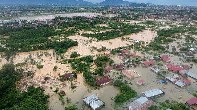 50 Korban Meninggal Dunia dan 14 Hilang Akibat Banjir Lahar Dingin dan Longsor di Sumbar. Sumber BBC.