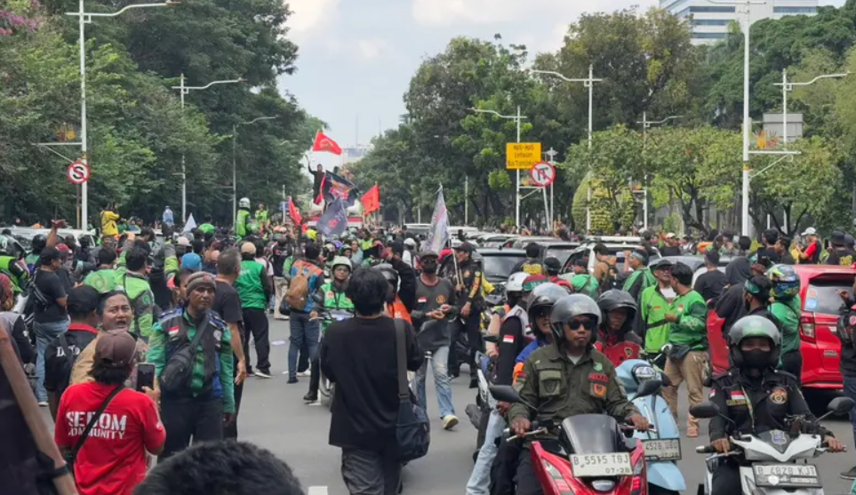 Aksi Demo Ojol 20 Mei 2025 Berlangsung Tertib, Jumlah Massa Jauh dari Ekspektasi