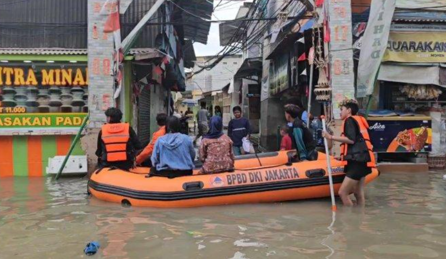 BPBD DKI Jakarta Keluarkan Peringatan Dini Rob Akibat Fase Perigee