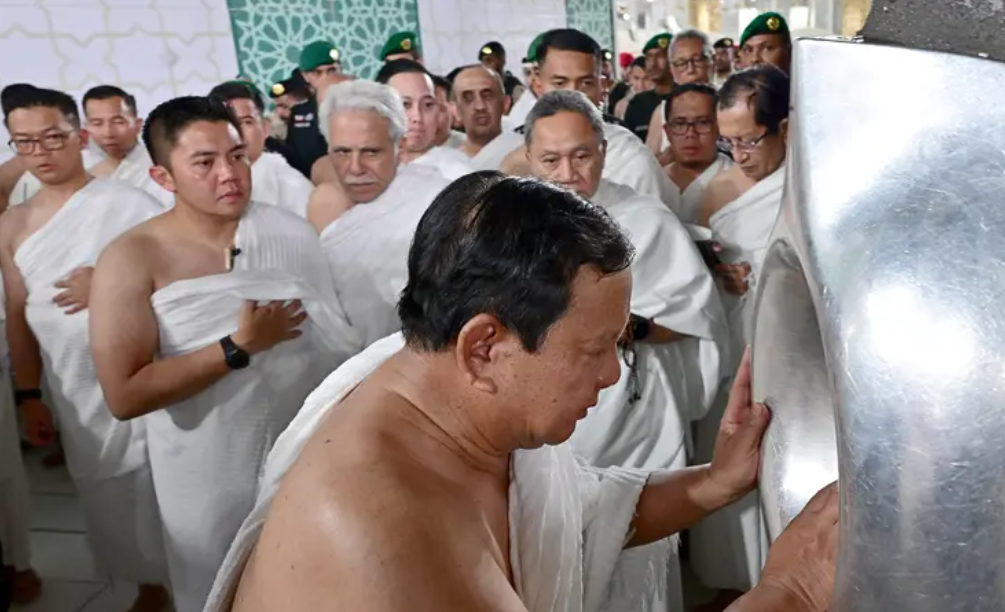 Presiden Prabowo Tunaikan Ibadah Umrah di Tengah Agenda Kenegaraan di Arab Saudi