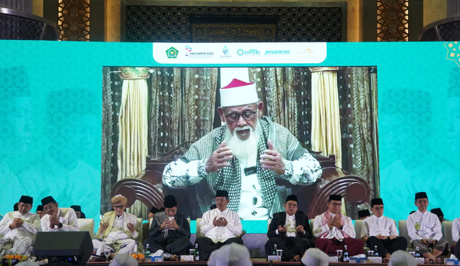 Istighosah Hari Santri 2025, Ribuan Santri Doakan Indonesia di Masjid Istiqlal