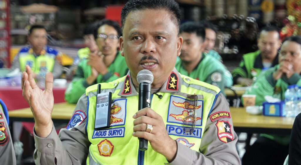 Kakorlantas Polri Ajak Ojol dan Pecalang Jadi Pelopor Keselamatan Lalu Lintas di Bali